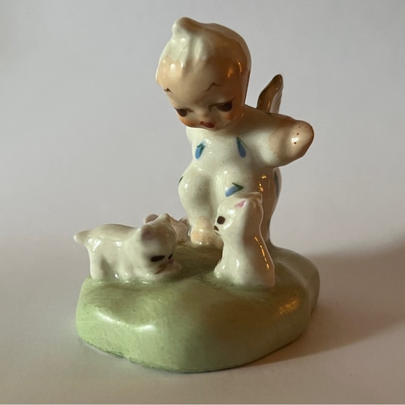 Rare Vintage Napco Miniature Itsy Bitsy Angel Girl with Kittens Figurine 2 1/4” - Picture 1 of 5